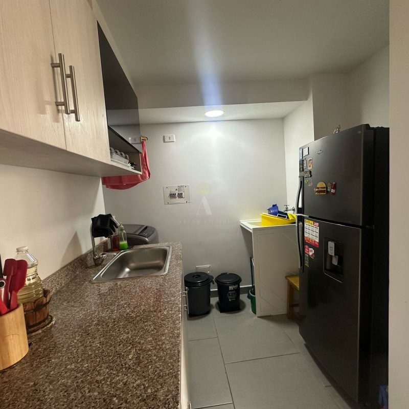 86677982-EE12-4E65-978B-0AF2108056D0