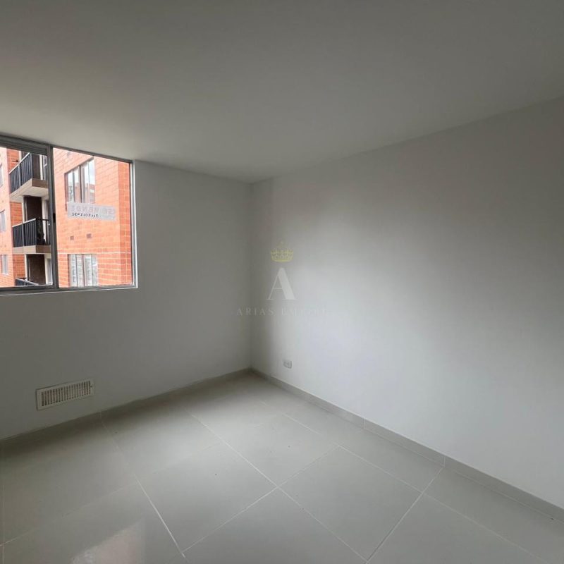 WhatsApp Image 2024-04-06 at 1.28.57 PM