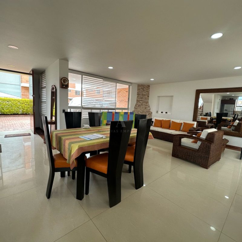 WhatsApp Image 2025-04-01 at 21.50.49 (2)