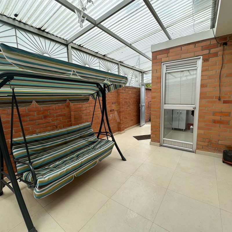 WhatsApp Image 2025-04-01 at 21.50.49