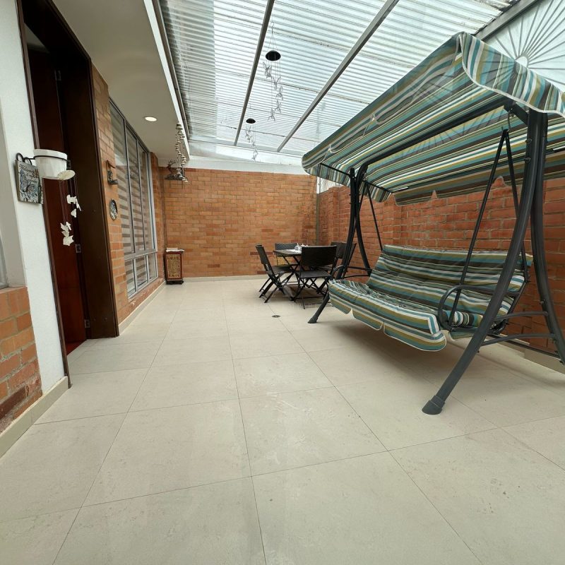 WhatsApp Image 2025-04-01 at 21.50.50