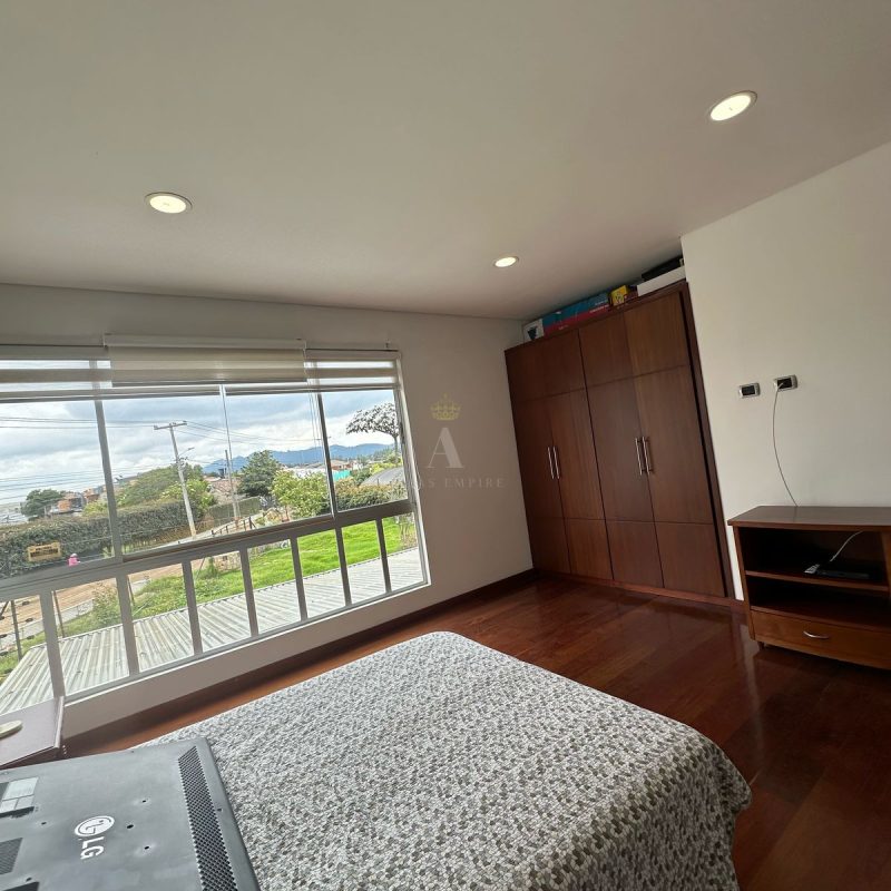 WhatsApp Image 2025-04-01 at 21.50.53 (2)