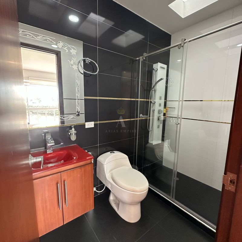 WhatsApp Image 2025-04-01 at 21.50.53 (3)