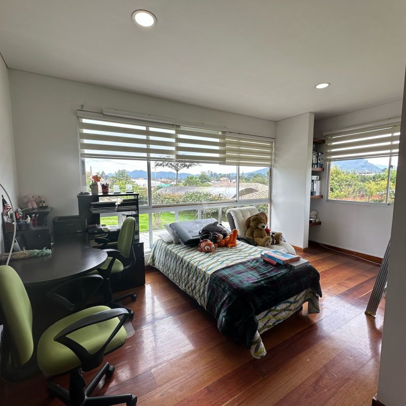 WhatsApp Image 2025-04-01 at 21.50.54 (2)