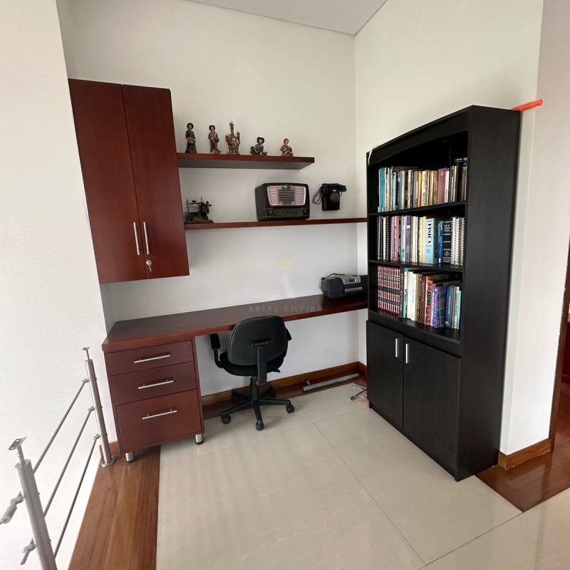 WhatsApp Image 2025-04-01 at 21.50.55