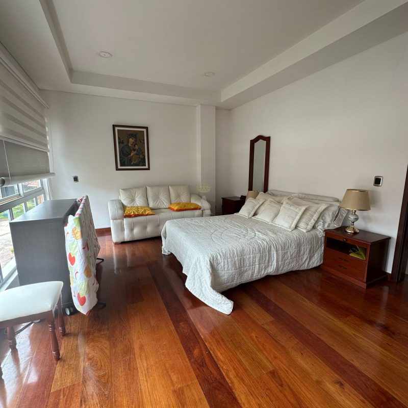 WhatsApp Image 2025-04-01 at 21.50.59 (1)