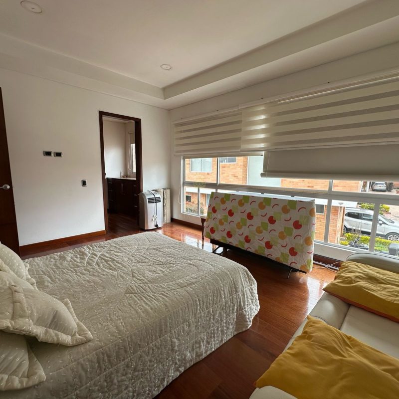 WhatsApp Image 2025-04-01 at 21.50.59