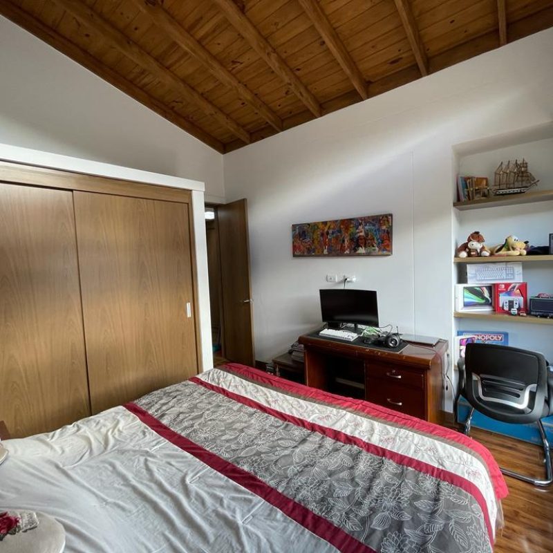 WhatsApp Image 2025-05-06 at 09.43.37 (1)