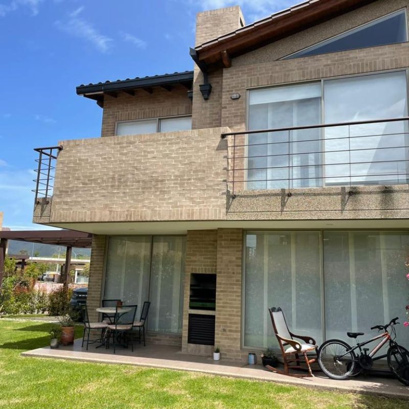 WhatsApp Image 2025-05-06 at 09.43.45 (2)