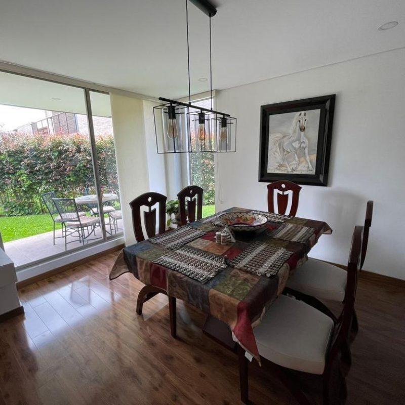 WhatsApp Image 2025-05-06 at 09.43.47 (1)