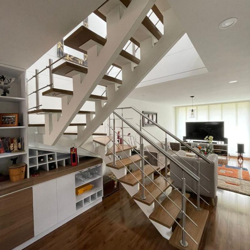 WhatsApp Image 2025-05-06 at 09.43.49