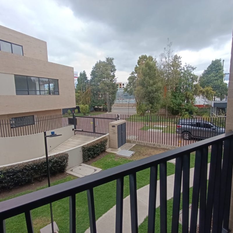 WhatsApp Image 2025-10-07 at 13.53.57 (1)