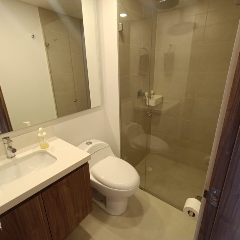 WhatsApp Image 2025-10-07 at 13.53.58 (1)