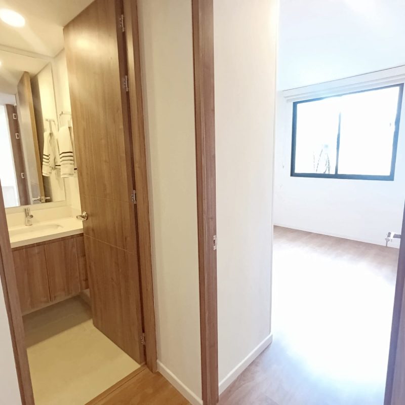 WhatsApp Image 2025-10-07 at 13.53.59 (1)