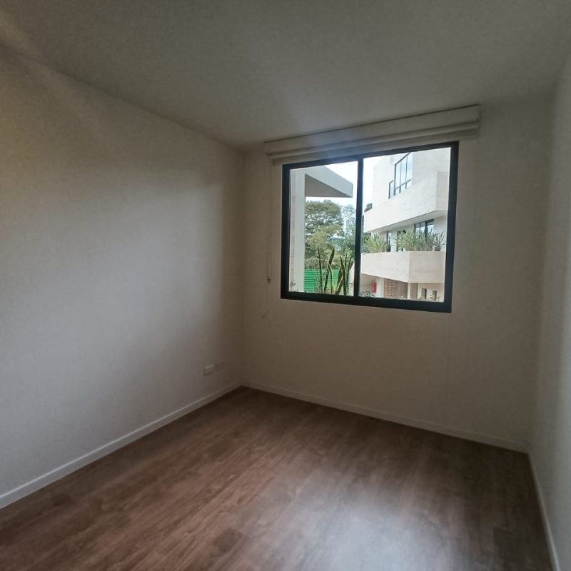 WhatsApp Image 2025-10-07 at 13.53.59 (2)