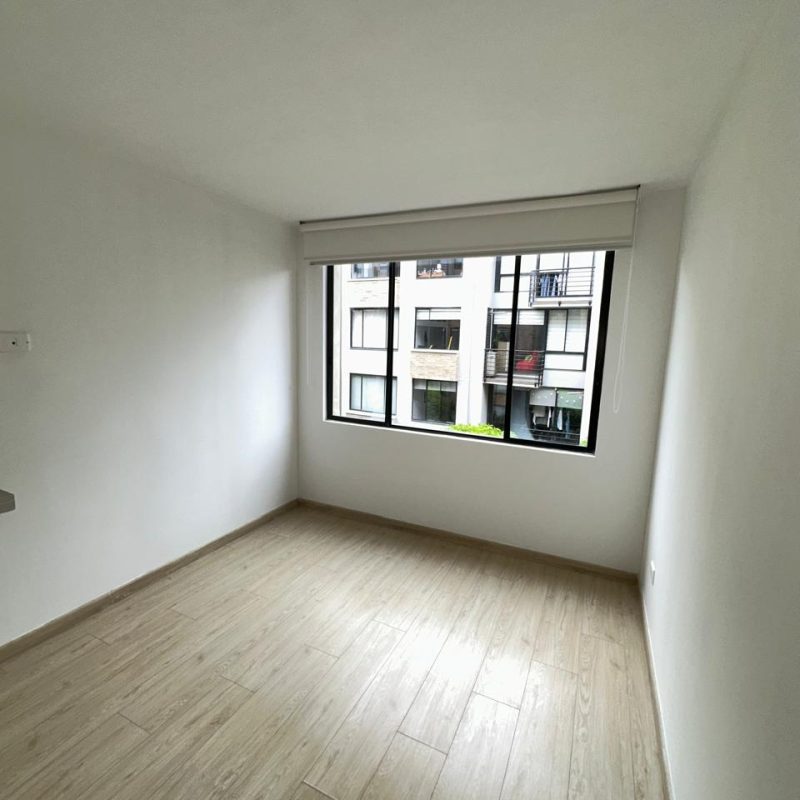 WhatsApp Image 2025-10-08 at 20.32.59 (8)