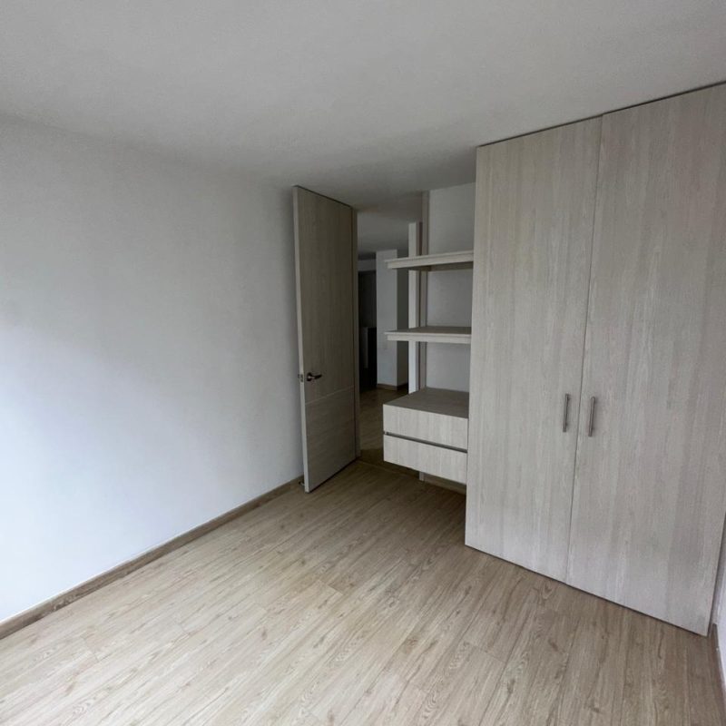 WhatsApp Image 2025-10-08 at 20.32.59 (9)