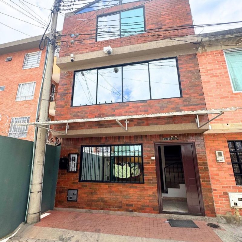 WhatsApp Image 2025-10-16 at 14.53.50 (1)