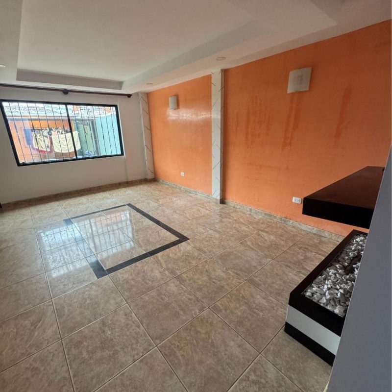 WhatsApp Image 2025-10-16 at 14.53.50 (2)