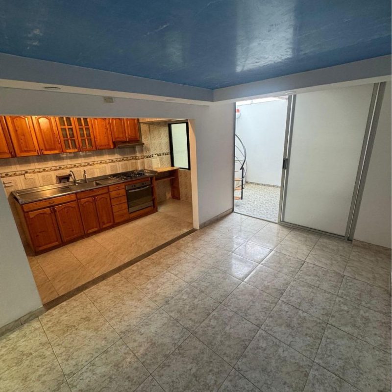 WhatsApp Image 2025-10-16 at 14.53.50 (3)