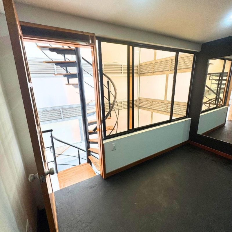 WhatsApp Image 2025-10-16 at 14.53.54 (2)