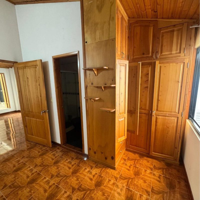 WhatsApp Image 2025-10-16 at 14.53.54 (4)