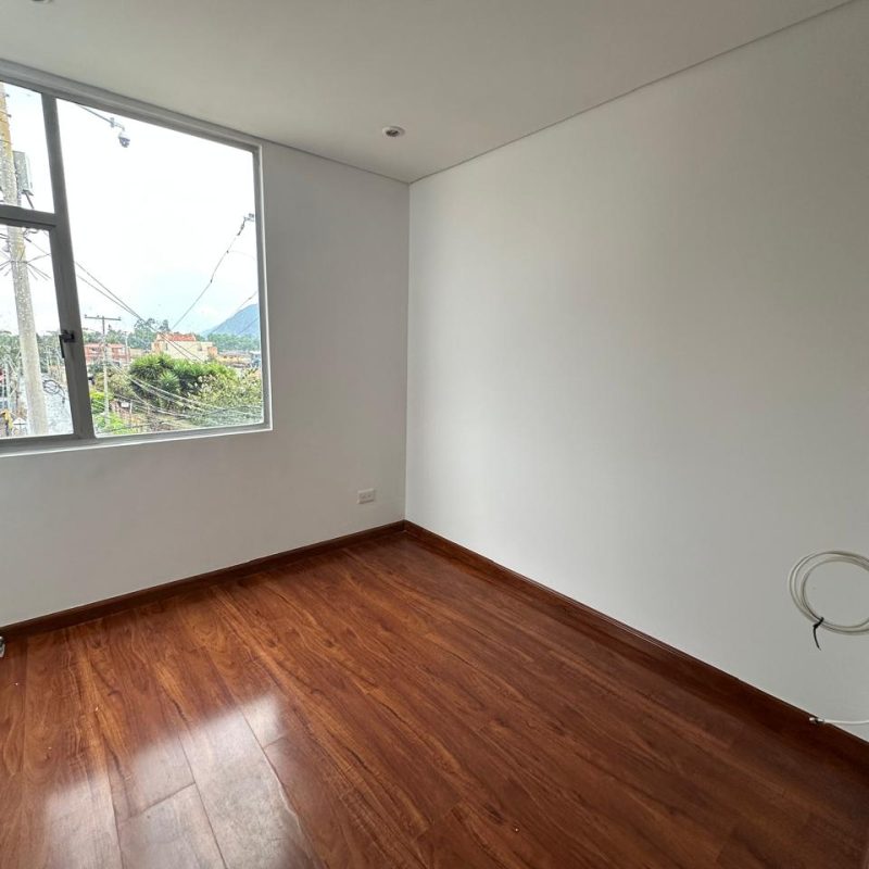 WhatsApp Image 2025-10-27 at 09.21.15 (19)