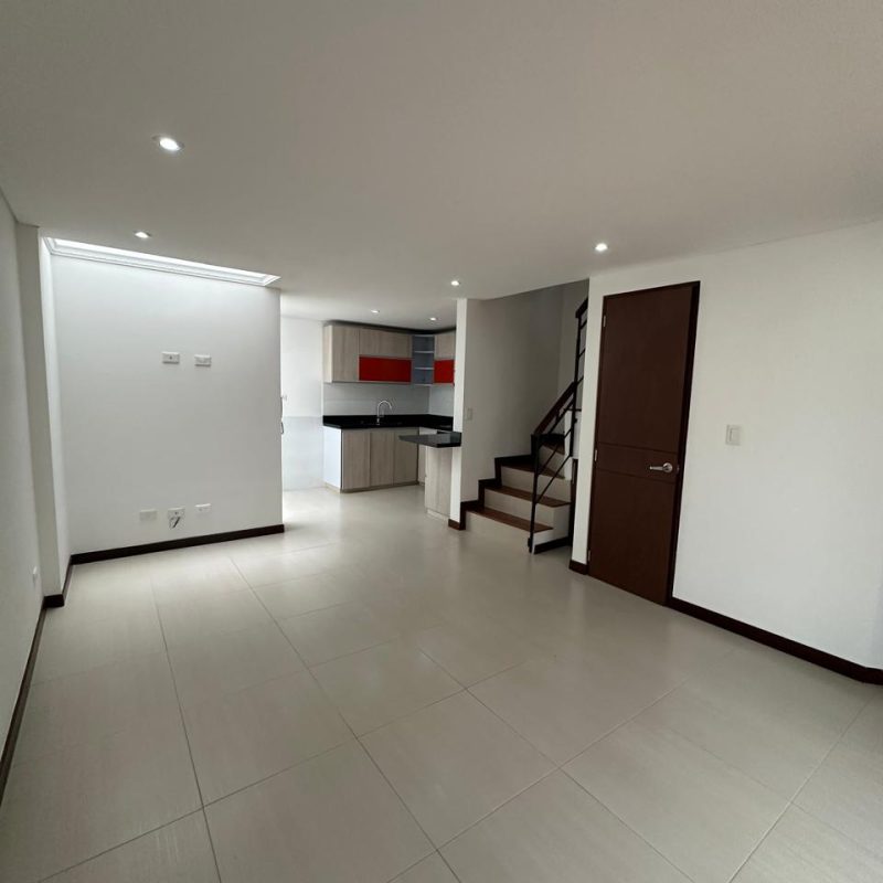 WhatsApp Image 2025-10-27 at 09.21.15 (2)