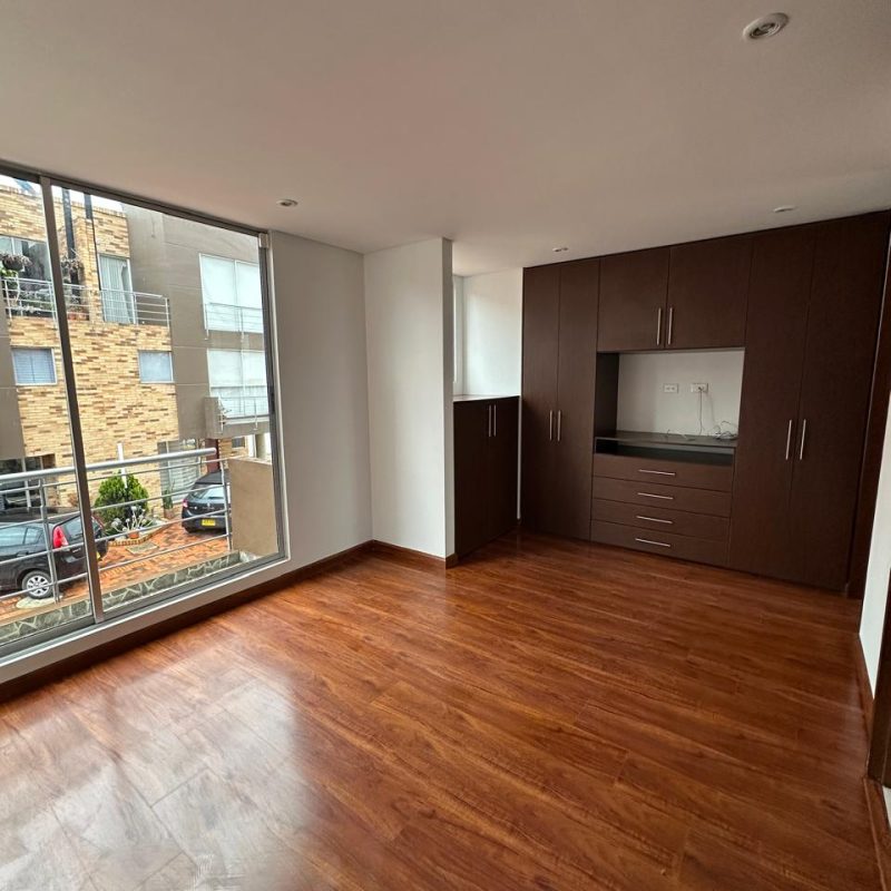 WhatsApp Image 2025-10-27 at 09.21.15 (7)