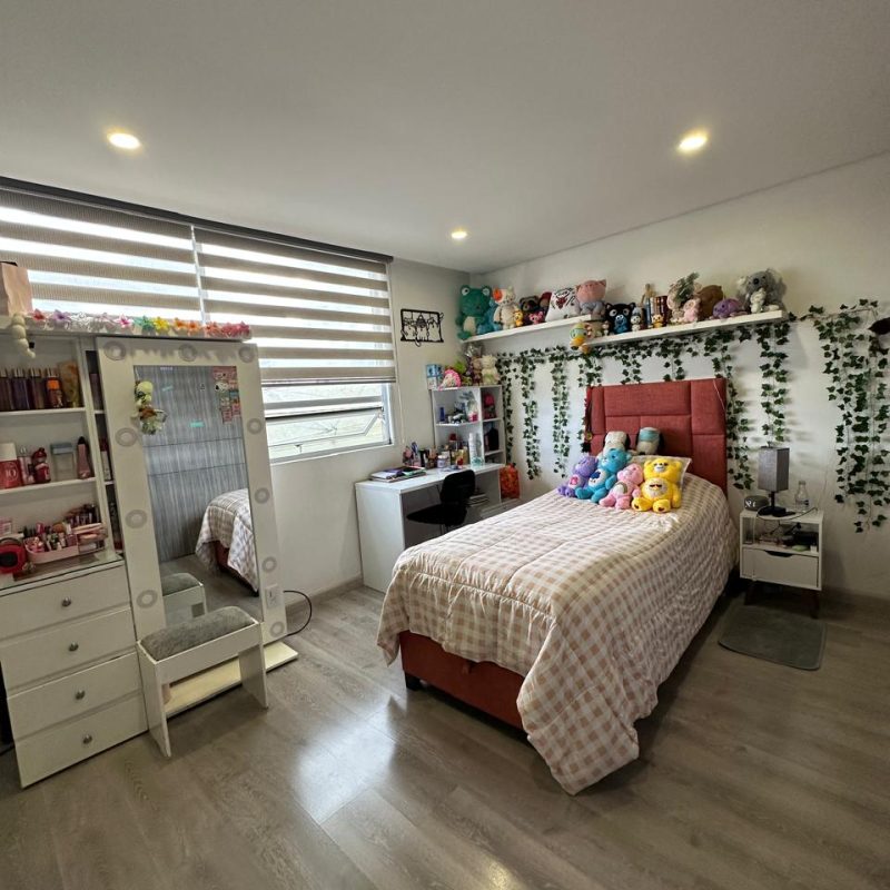 WhatsApp Image 2025-11-26 at 19.53.50