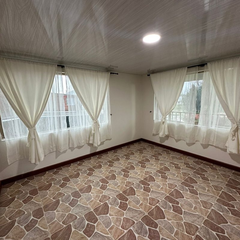 WhatsApp Image 2026-04-05 at 22.34.33