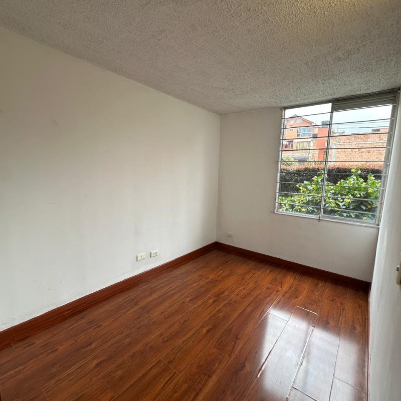 WhatsApp Image 2026-04-16 at 21.53.25