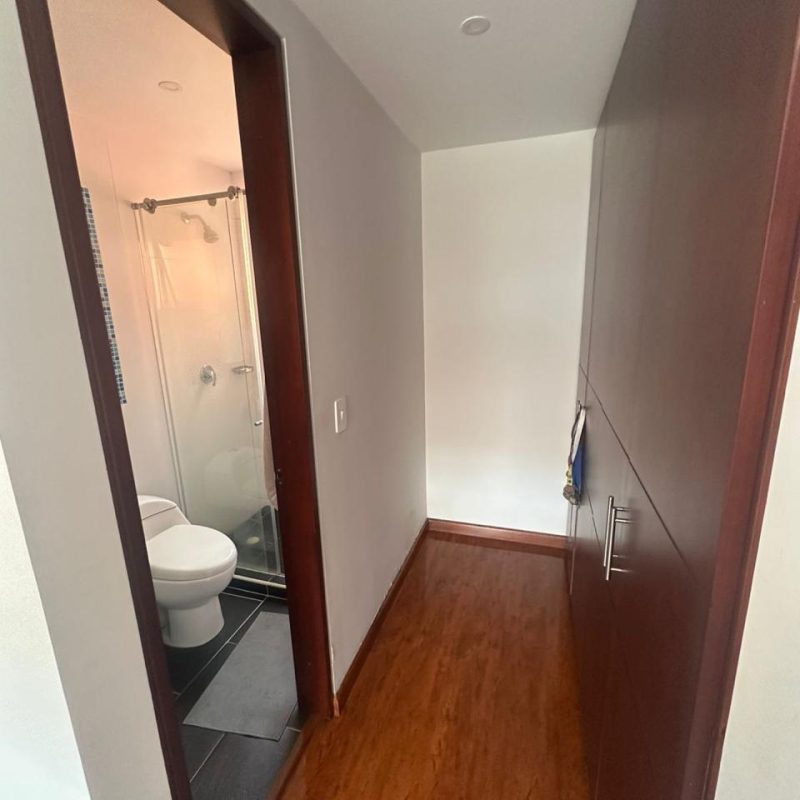 d43e3c41-871e-41b4-b17e-d02adc337476